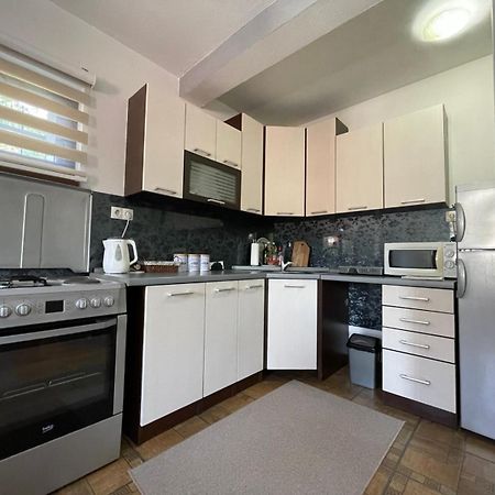 Apartman Ami ซาราเยโว ภายนอก รูปภาพ