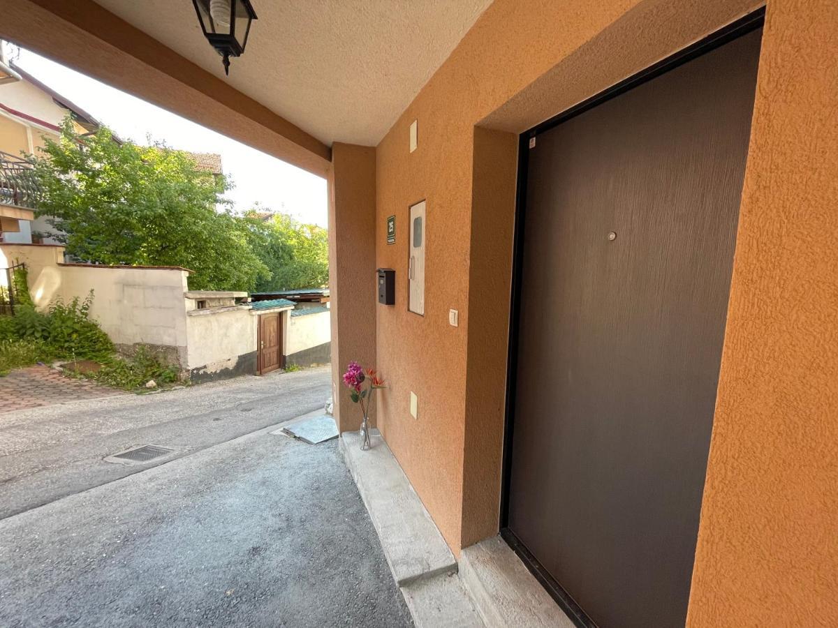 Apartman Ami ซาราเยโว ภายนอก รูปภาพ