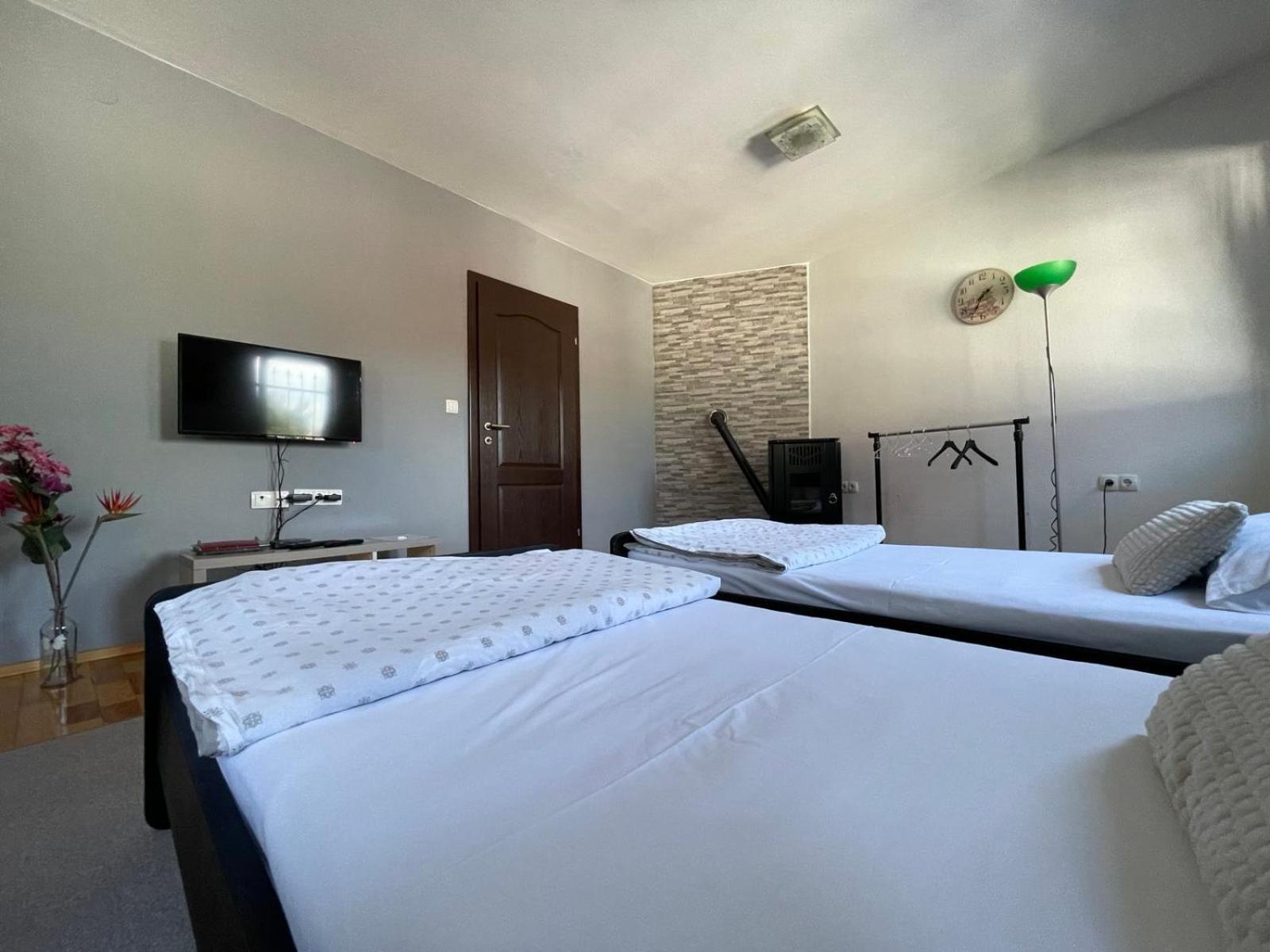 Apartman Ami ซาราเยโว ภายนอก รูปภาพ